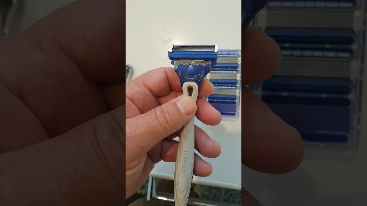 Schick Hydro 5 vs Gillette fusion 5