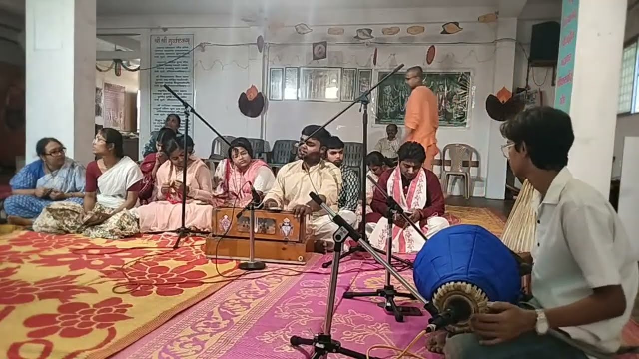 Gaura Purnima Special Kirtan by Khairagarh Devotees 