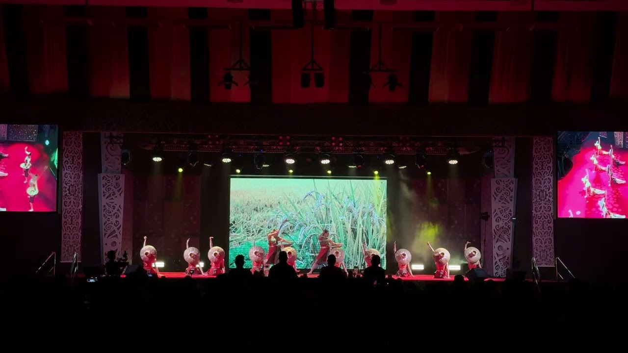 Ngeragi Bungai Padi - Rumpun Seni UiTM Sarawak , Festival Tari Borneo 