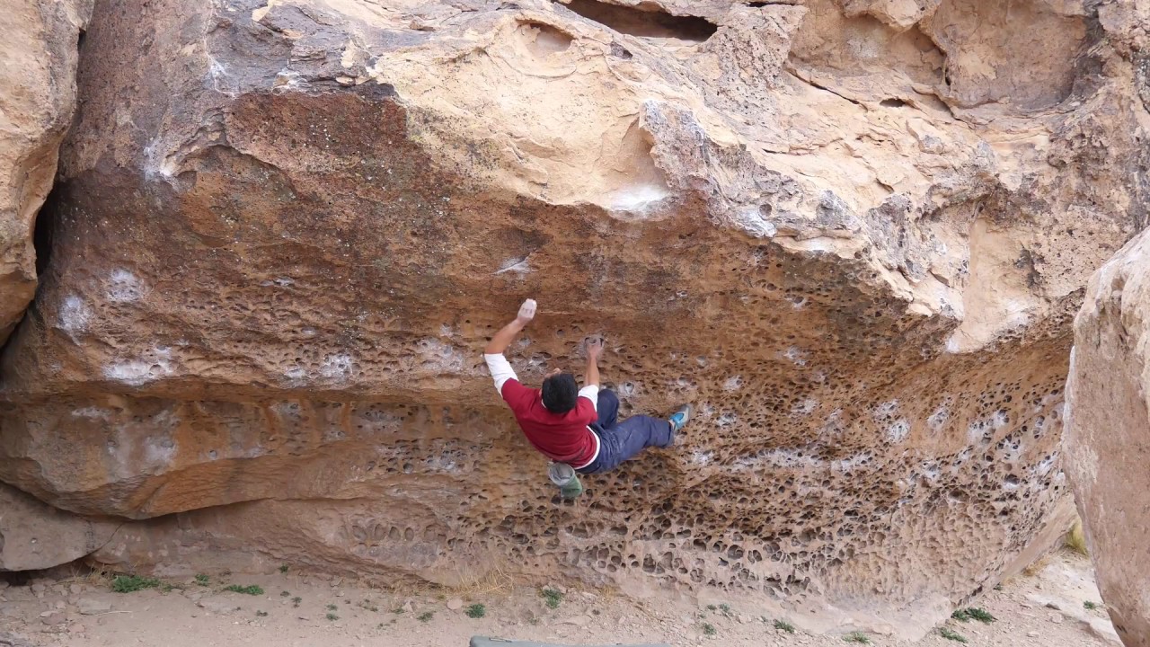 Bishop Bouldering: Sidepull Problem (V5)