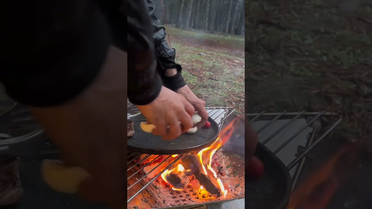 Yağmurda kamp yemeği dana antrikot. Odun ateşinde pişmiş et yediniz mi? #kampyemeği #campingcooking