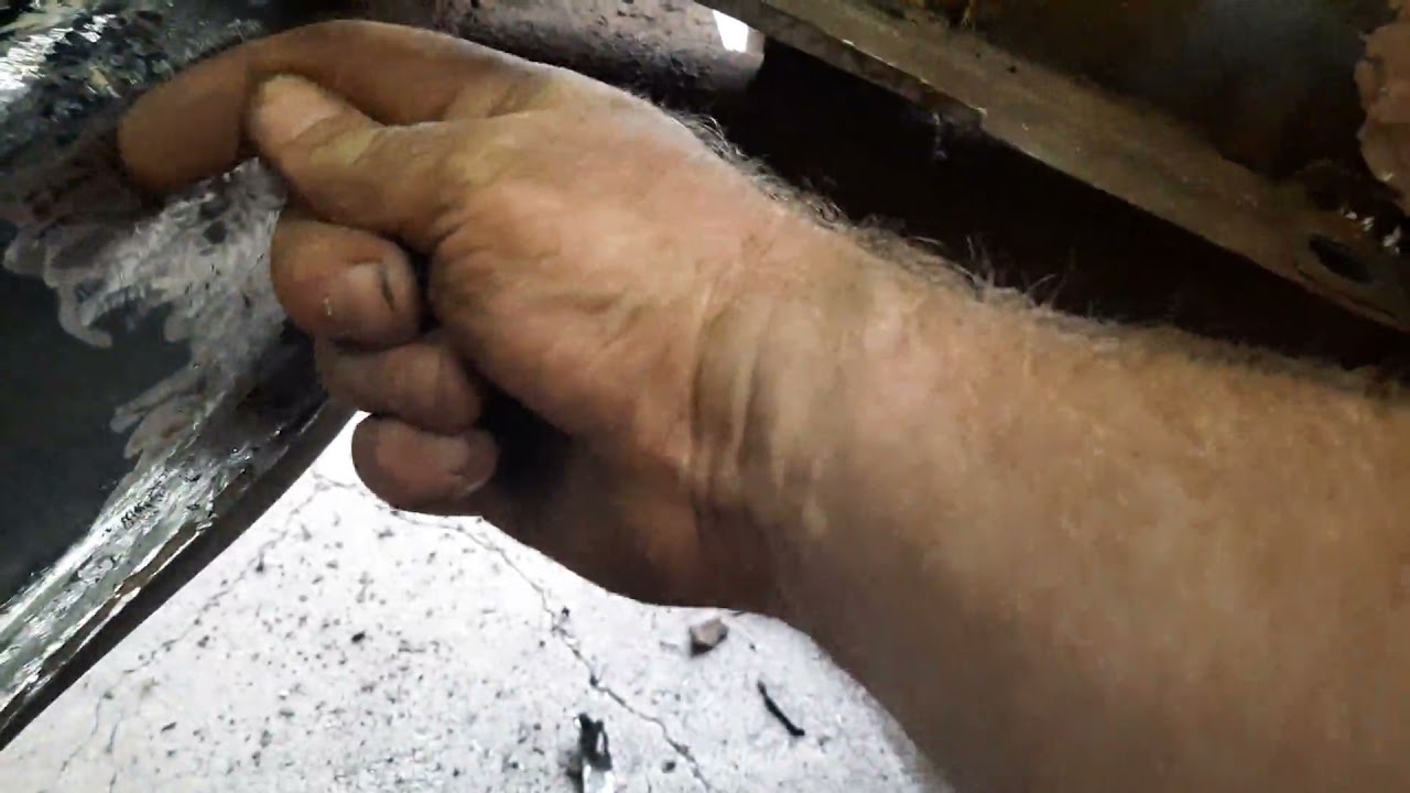 VW BEETLE BODY ON FLOOR PAN REMOVAL AND INSTALLATION