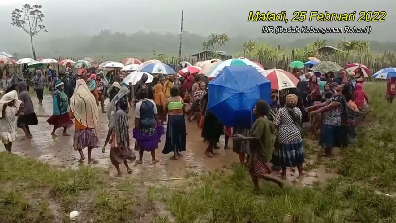 KKR Mini Tubuh Kristus Pujian dan Penyembahan Di Kampung Matadi Kamu Selatan