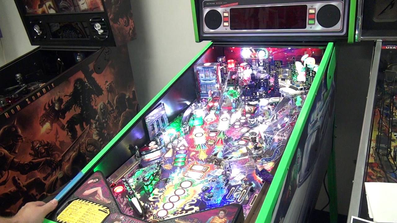 Ghostbuster's pinball machine, Pro model by Stern pinball