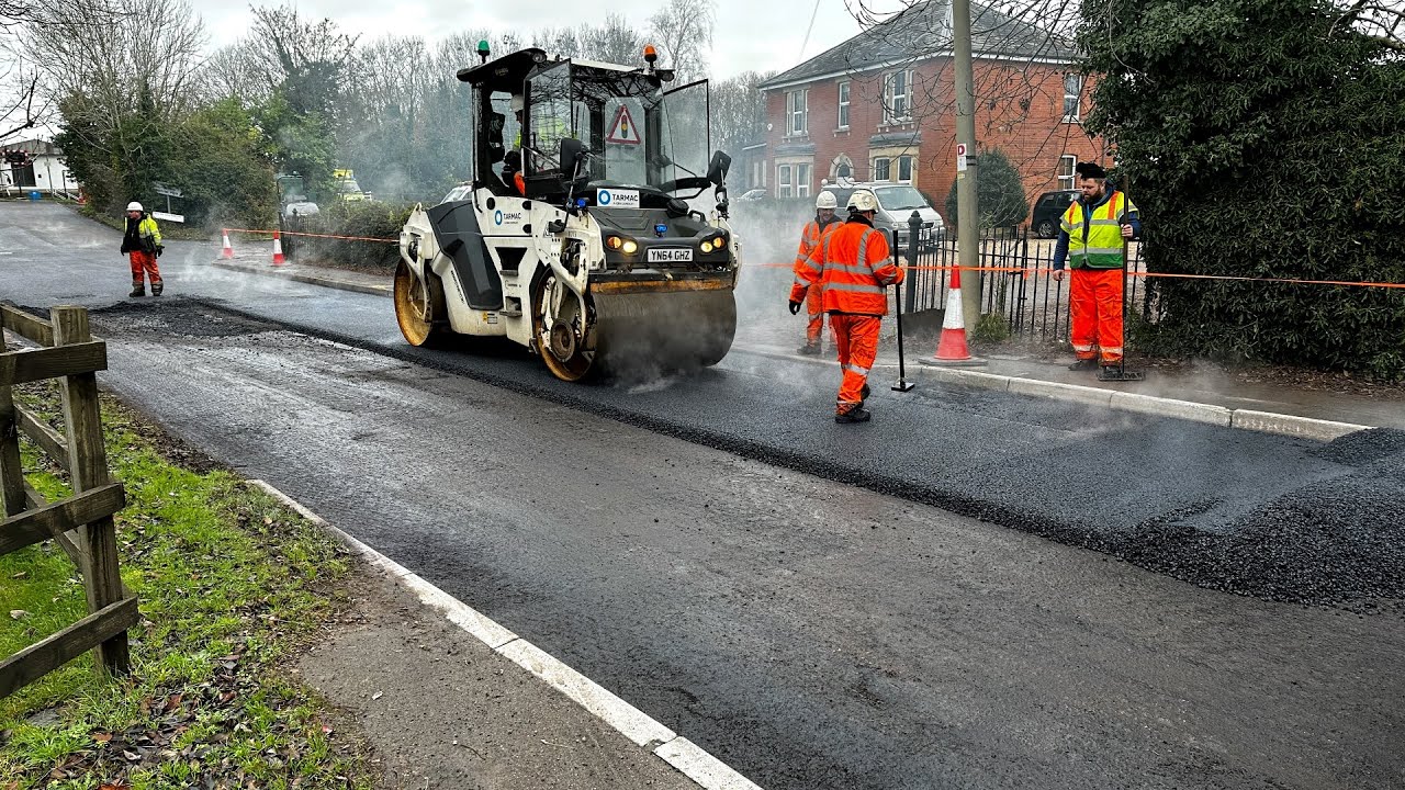 Resurfacing Works-Bridge Frampton on Severn- DAY 4