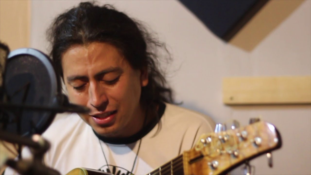Abya Yala - Juli&aacute;n Bernal