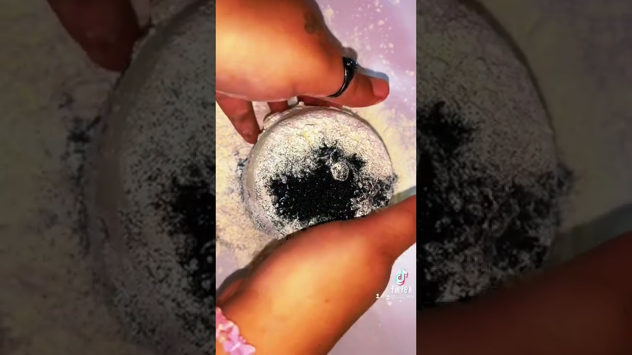The squeaks 🐭🌽🥰 #cornstarch #asmrcommunity #odlysatisfyingvideos #tingles #squeak #squeaky
