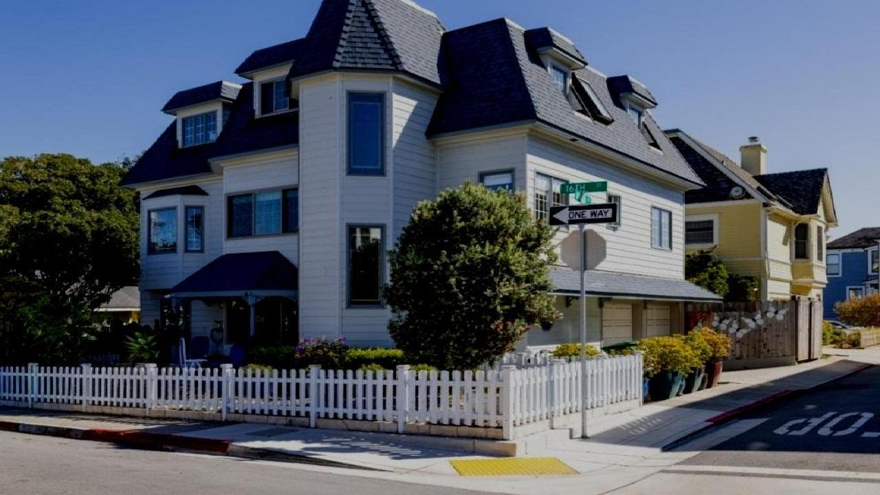 127 16th ST, PACIFIC GROVE, CA Presented by Sarah Mitchell.