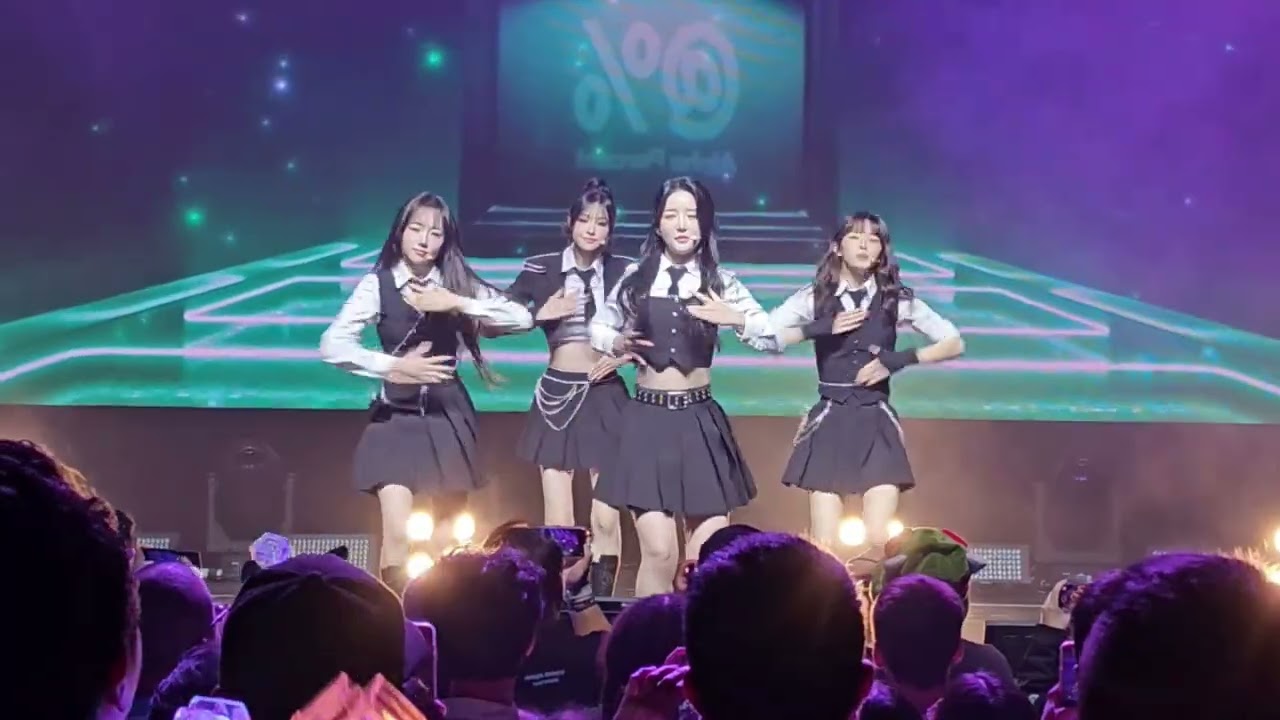 [HD] tripleS Alphie - 'Bionic Power' Dance mirrored