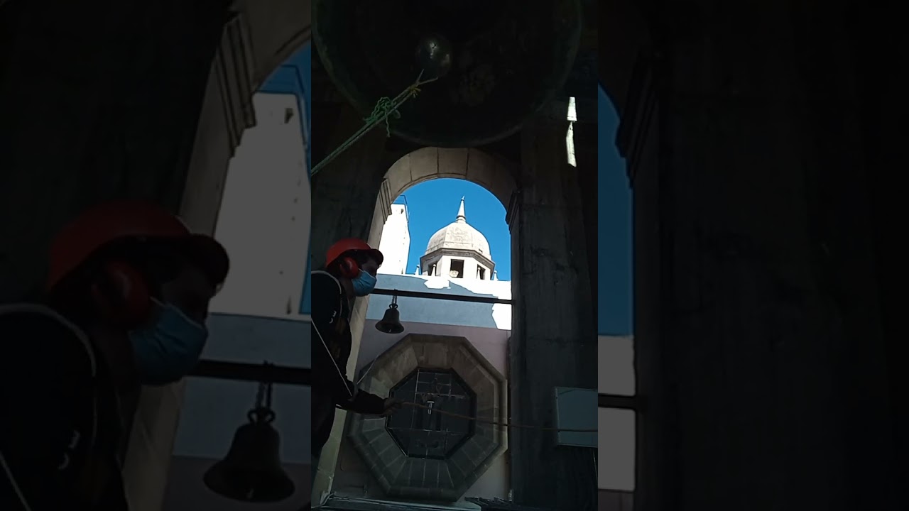repique de campanas por el día de san jose. En catedral de toluca Edomex. misa 20 de marzo.