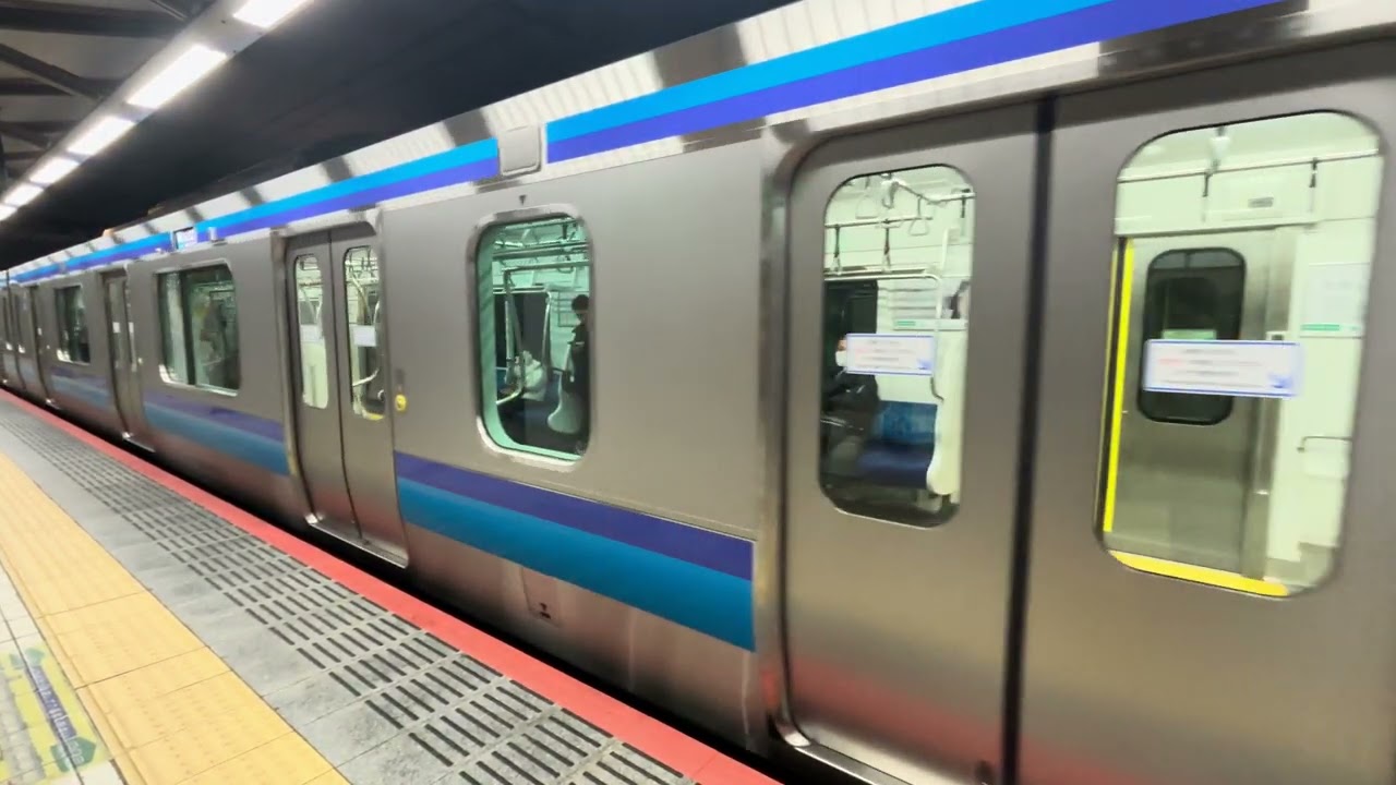 JR東日本仙石線E131系800番台発車シーン