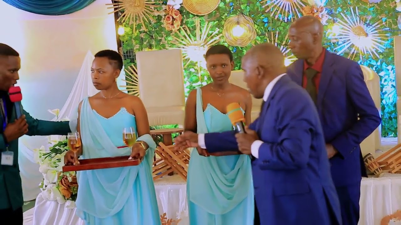 Mbega Ubukwe bwiza bwa Fidele na Laurence mu isaba weew 🍎byari ibirori ❤️❤️❤️🙌