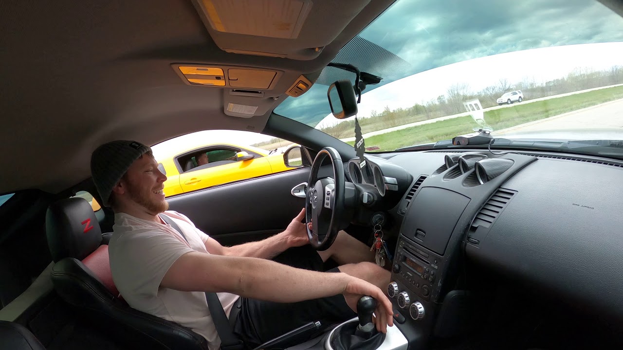 07 Mustang GT vs 07 350z hr