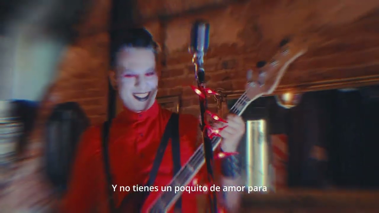 YENDO DE LA CAMA AL LIVING (LIVE SESSION) - DORSAL