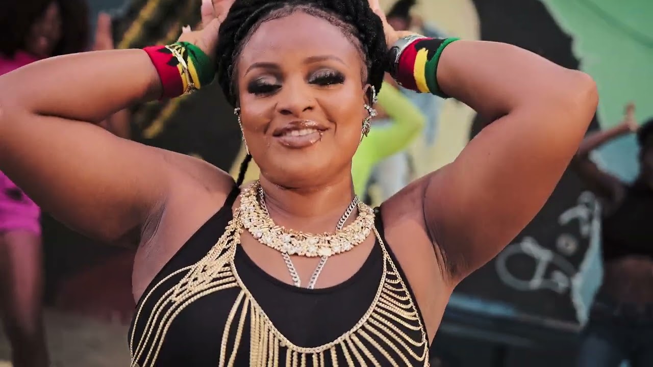 Aklerh - Dancehall Queen (Official Video)