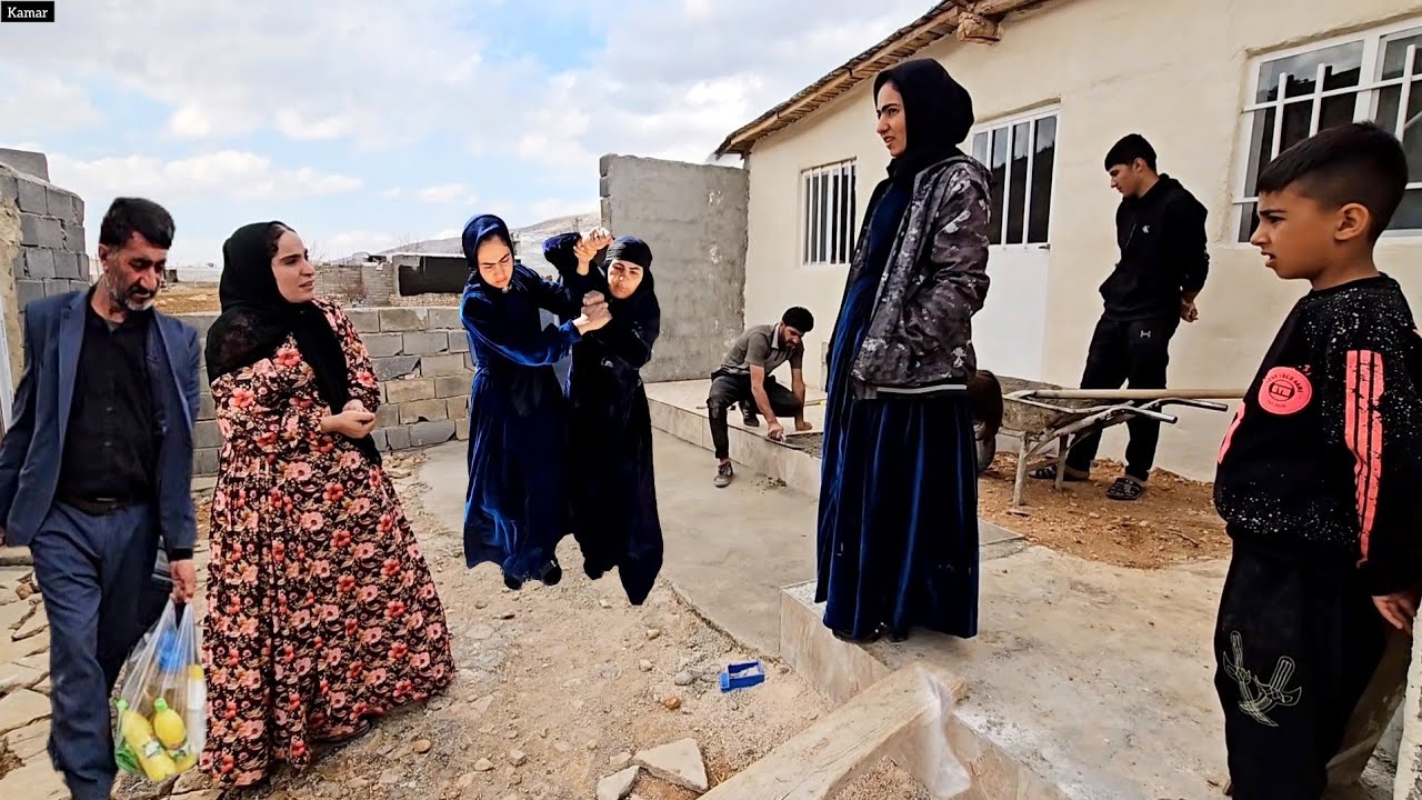 Building a dream home in nomadic life and unpredictable events