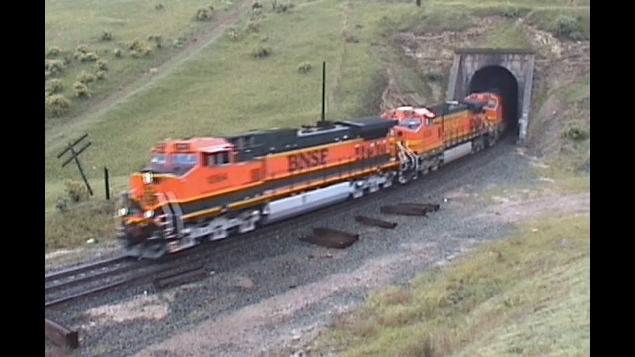 BNSF and UP in the Tehachapi Mountains, CA – April 7, 2001 Part 1