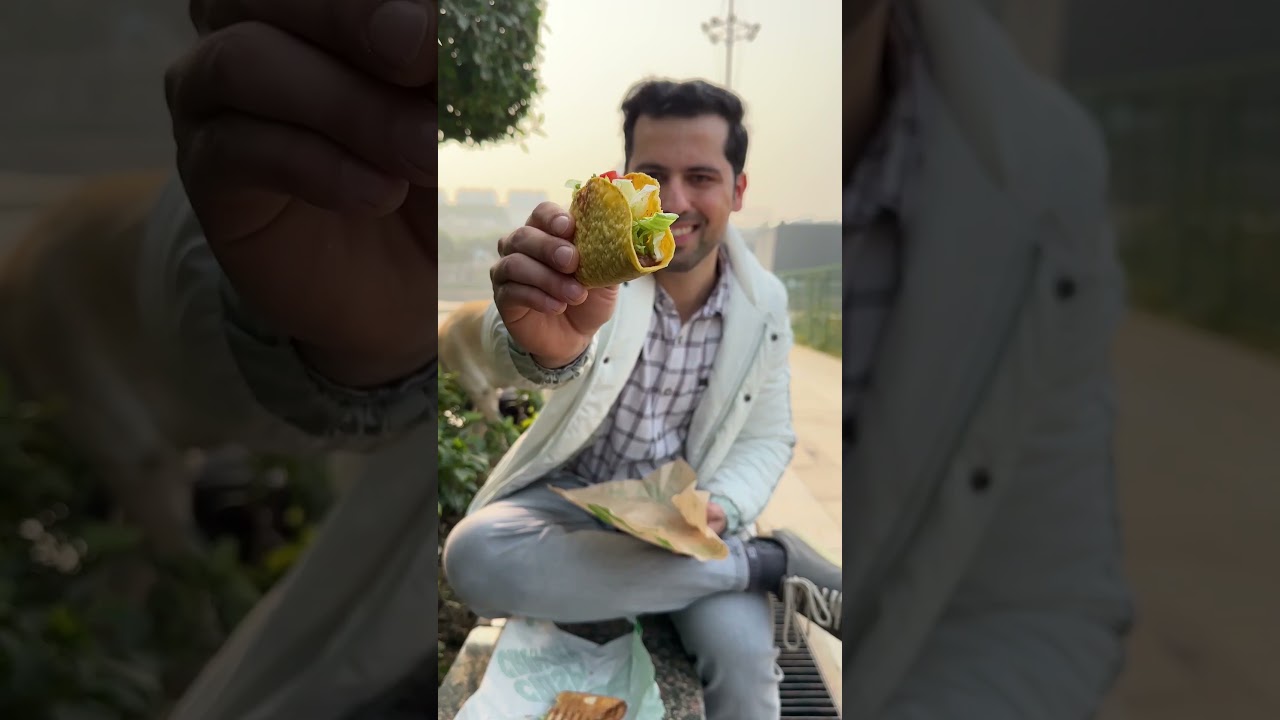 Burger King&rsquo;s Taco vs Taco Bell&lsquo;s Taco 🌮 Which Is Better? | @cravingsandcaloriesvlogs #shorts