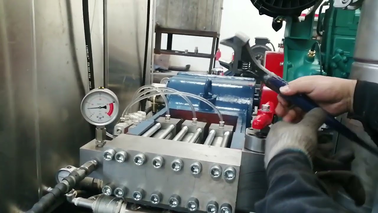 1500Bar HIGH PRESSURE WATER JET BLASTING MACHINE