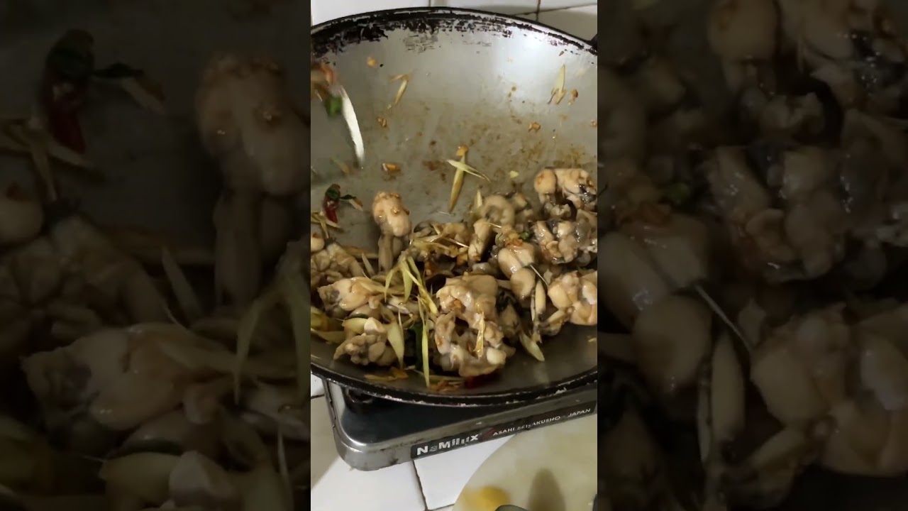 Frying frog with ginger #food #villagelife #village #rural #rurallife #cooking #youtubeshorts #frog