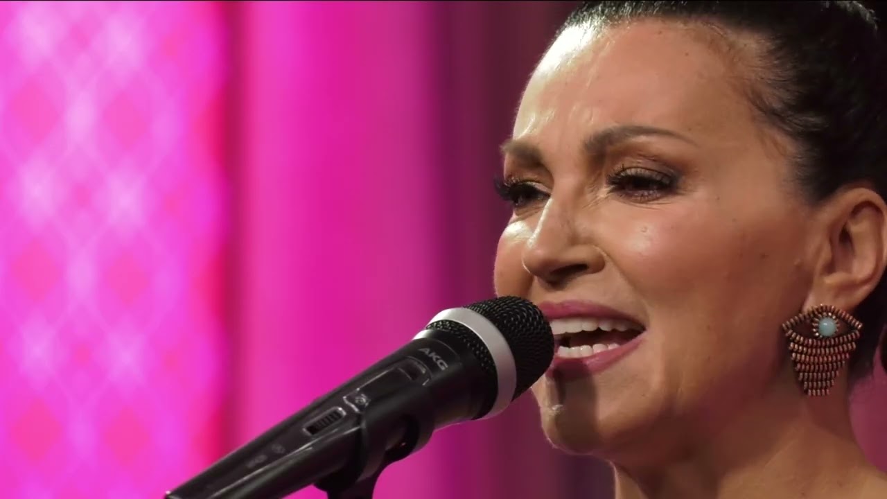 Nina Badrić - Dani i godine | Dalibor Petko Show | CMCTV
