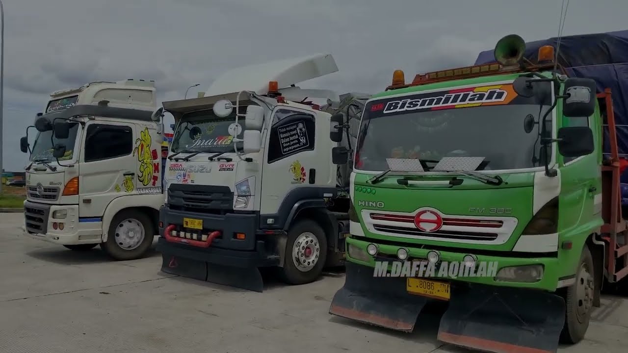 Bertemu Mobil dari Semarang dan Surabaya (Isuzu-nya Unik).
