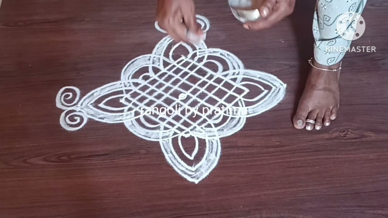 Traditional and modern rangoli 🌸 rangoli by pratima 🌸