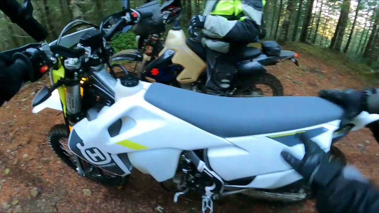 Husqvarna FE 350s и 501 меняются местами для бездорожья — владельцы делятся мыслями о различиях в...