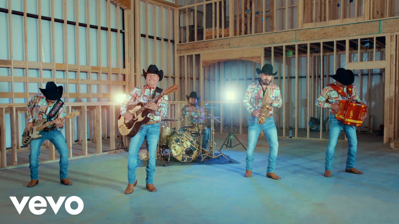 La Maquinaria Norte&ntilde;a - Y V&aacute;monos Ya