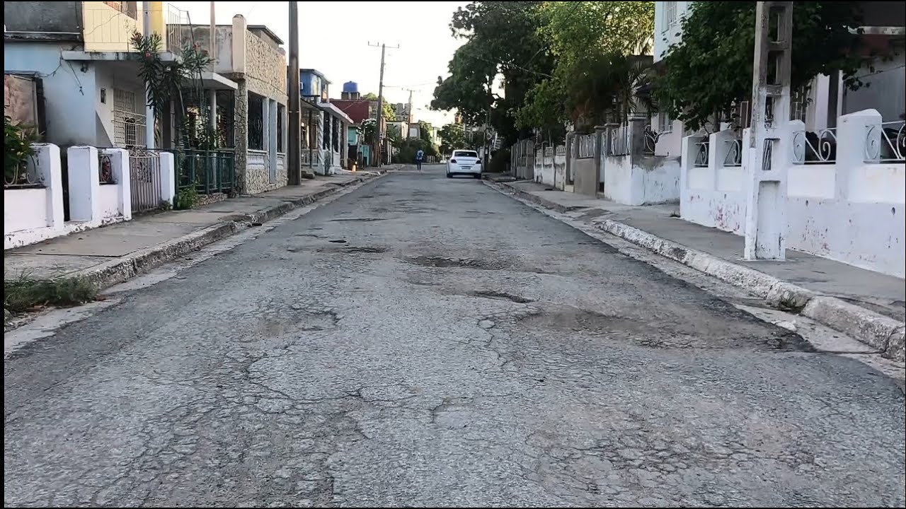 Una calle ¿en 2 barrios? La Indalecio Díaz, Las Tunas, Cuba🇨🇺 | @TheTunaShows🇨🇺