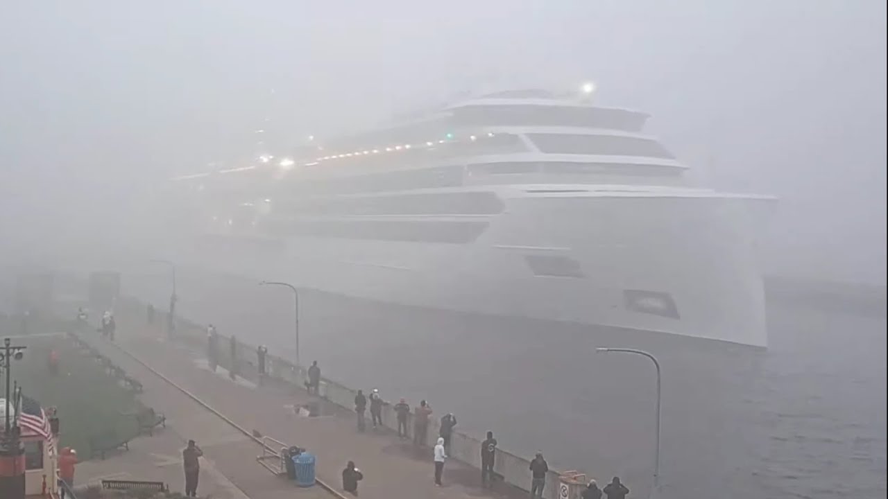 Foggy Arrival - Viking Octantis arrived in Duluth 5/30/2022