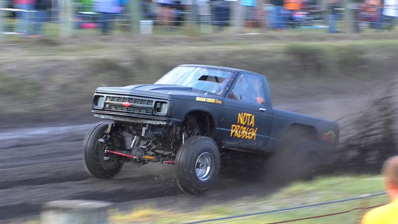 2022 : MUD SLINGIN' @ LITTLE DOO