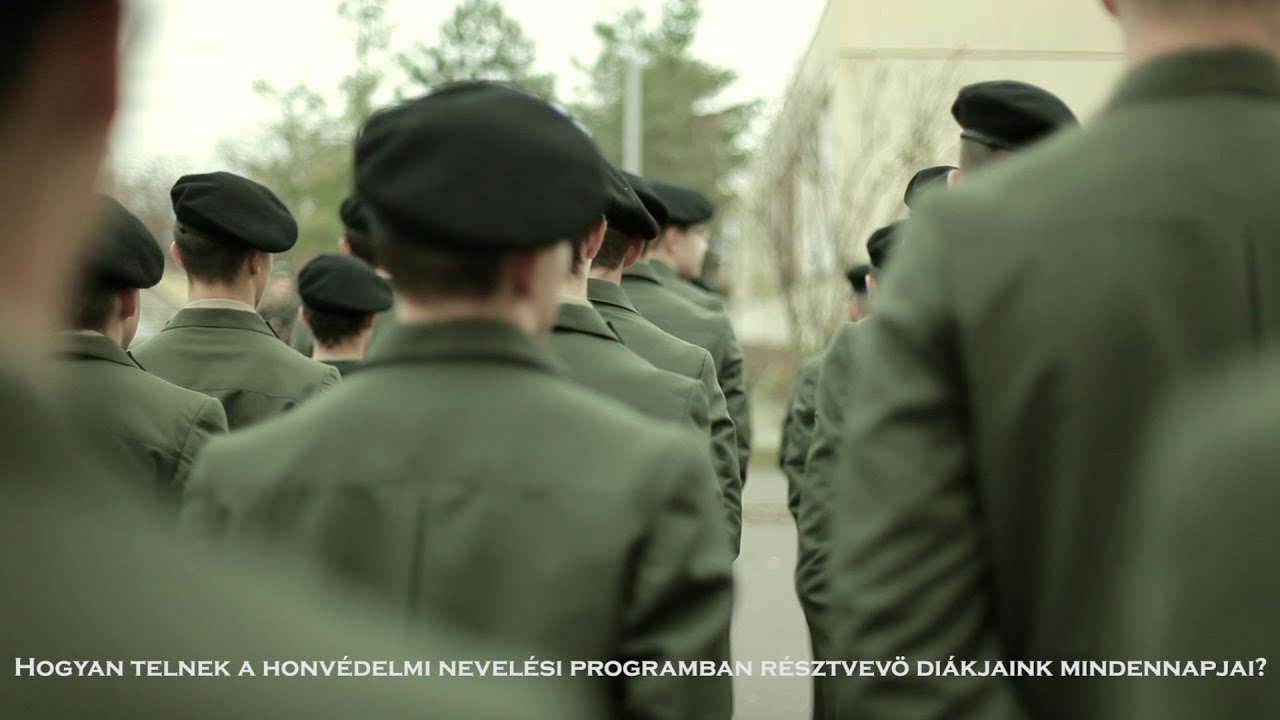 A növendéki század kollégiumi élete Debrecenben / KRATOCHVIL KÁROLY HONVÉD KÖZÉPISKOLA