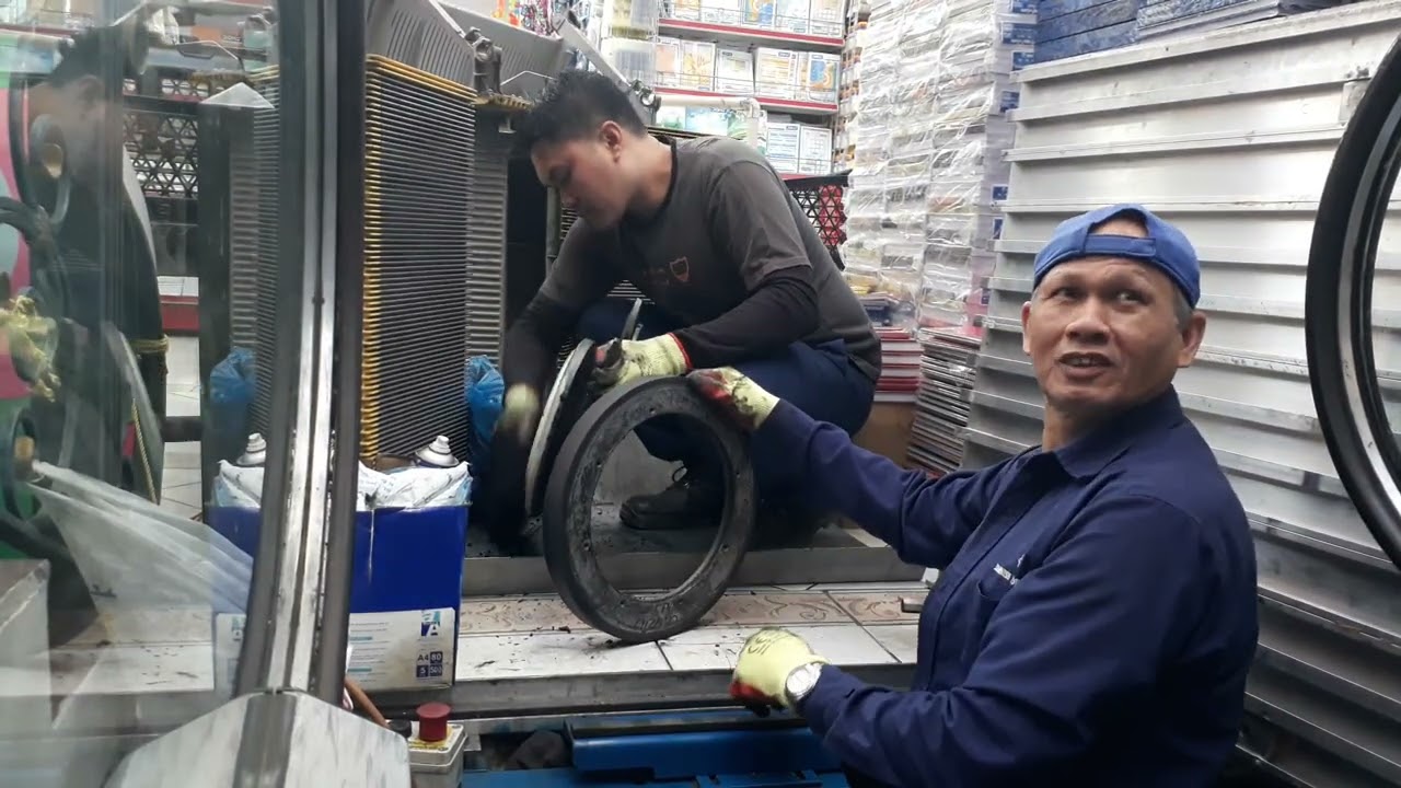 escalator repair palit friction wheel @lanie10mixvlog