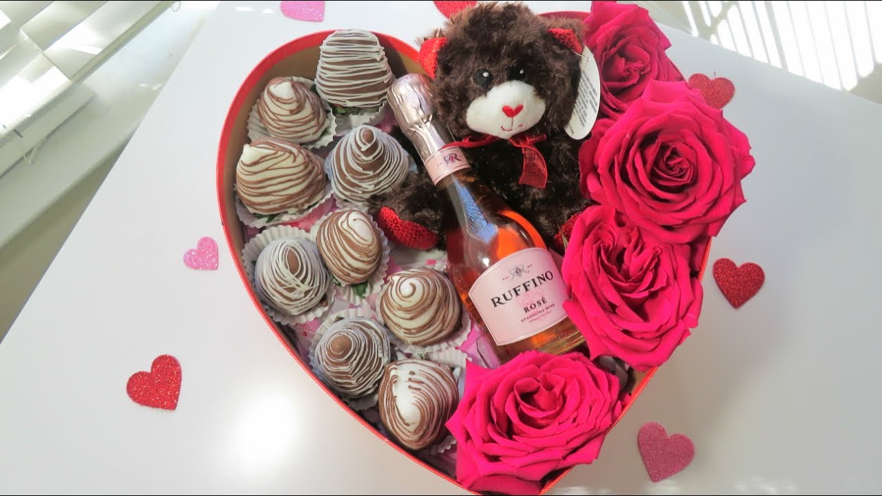 🐻🍓🍫 Caja Con Fresas Cubiertas con Chocolate, Rosas y  Vino 🍓🌹🍾