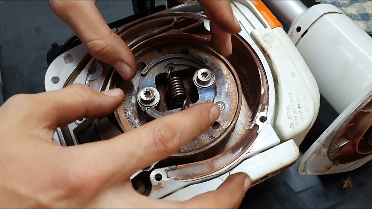 Como trocar a mola de embreagem ou a embreagem completa da rocadeira STIHL FS 160/220/280/290 FR 220