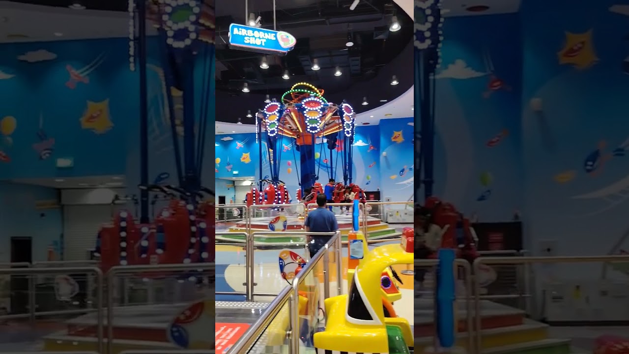 Car race in nizwa Mall 