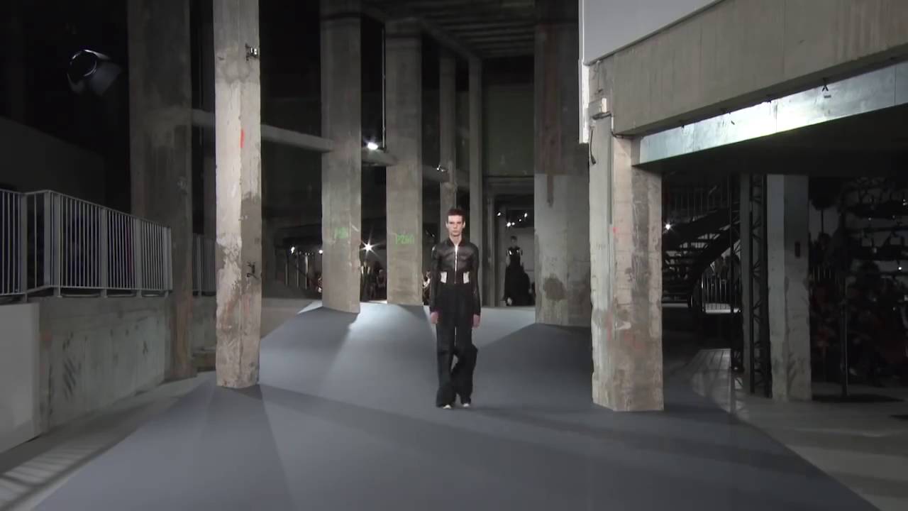 RICK OWENS SPRING-SUMMER 2017 MENS - WALRUS
