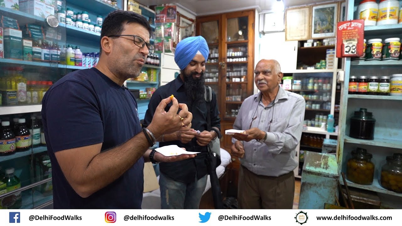 Shimla Food Walk - Part 2/3 I 117 Years old sweet shop + 94 Years old pickle shop + FREE Langar