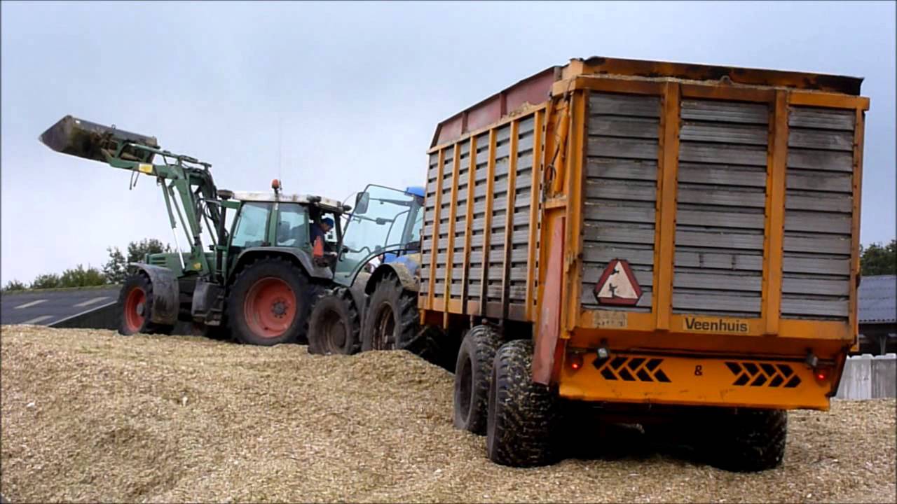 Loonbedrijf Postma en Van der Zijl in de mais