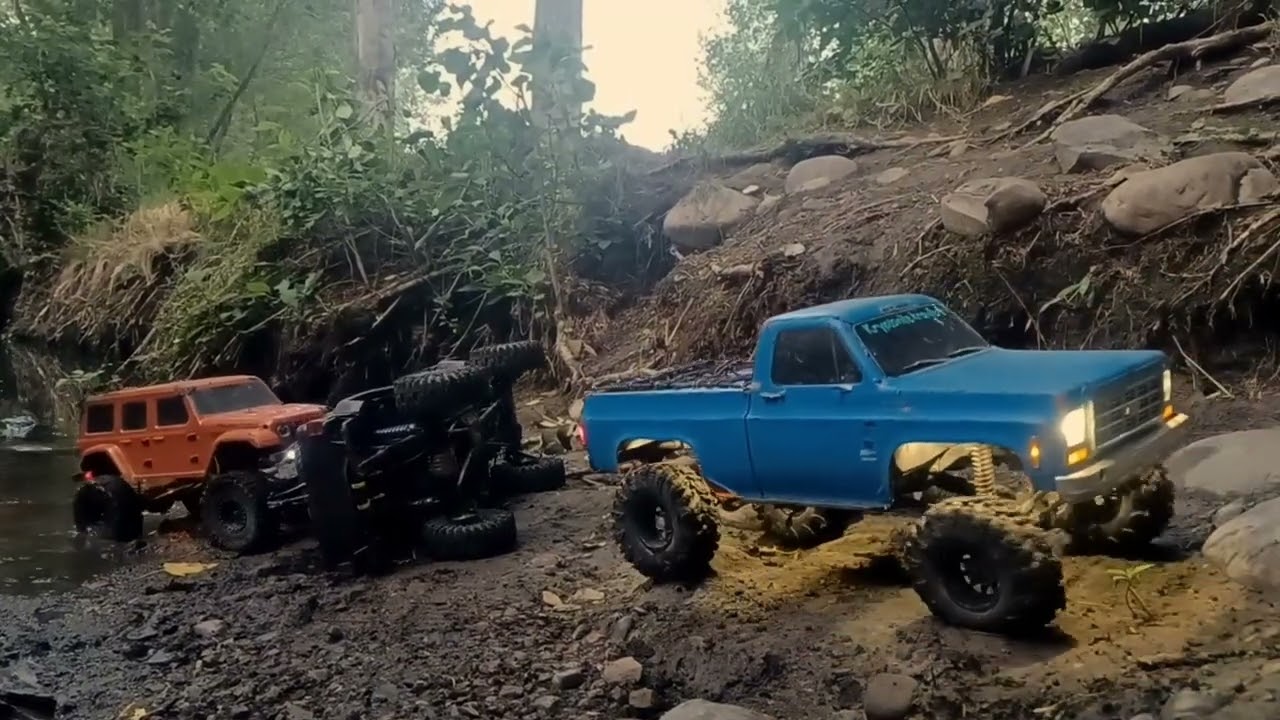 kryptonite krawlers out for a run to the creek