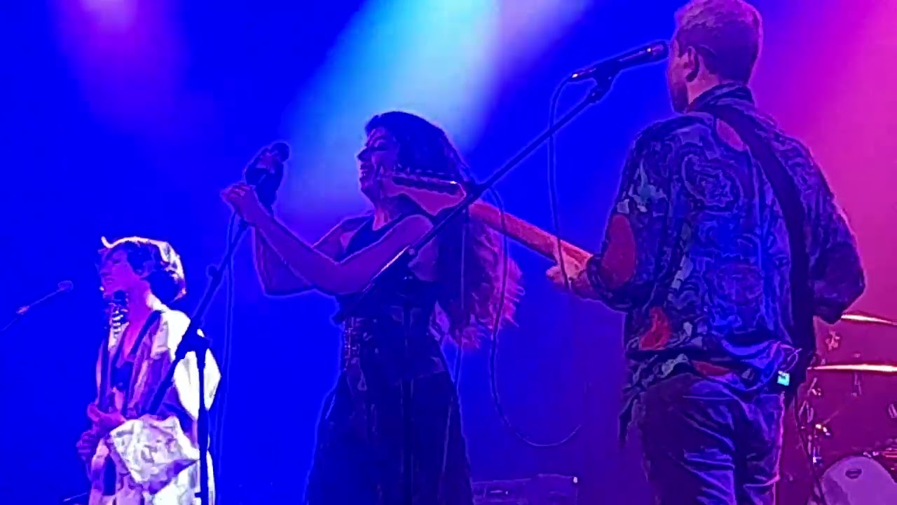 Triangulo de amor bizarro, Asmr para ti, con Soleá Morente,  Sala La Riviera,  11.03.2022