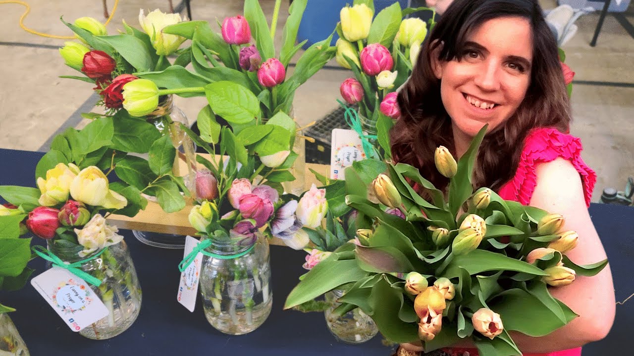 FIRST MARKET OF THE SEASON!! TULIPS GALORE! // Living on a Prayer Flower Farm