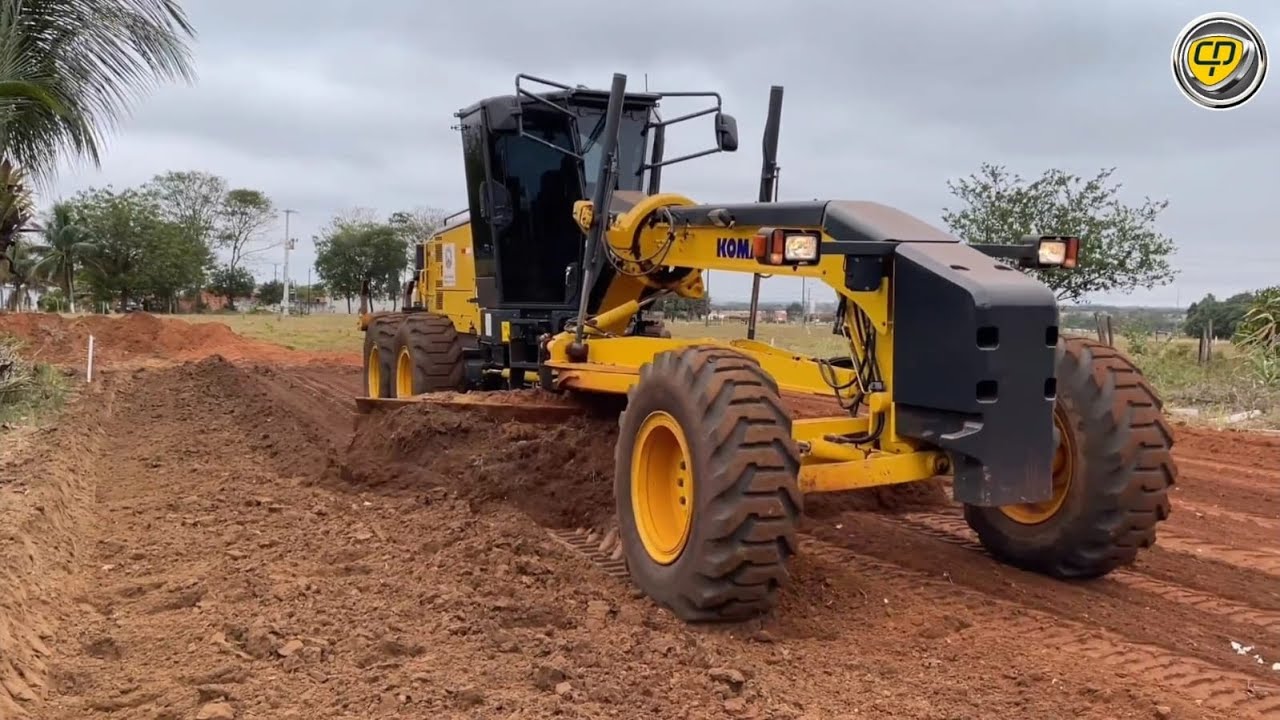 PATROL TRATANDO MATERIAL SUB-LEITO/Terraplanagem/Motoniveladora/Patrola/Road Grader/Motor Grader.