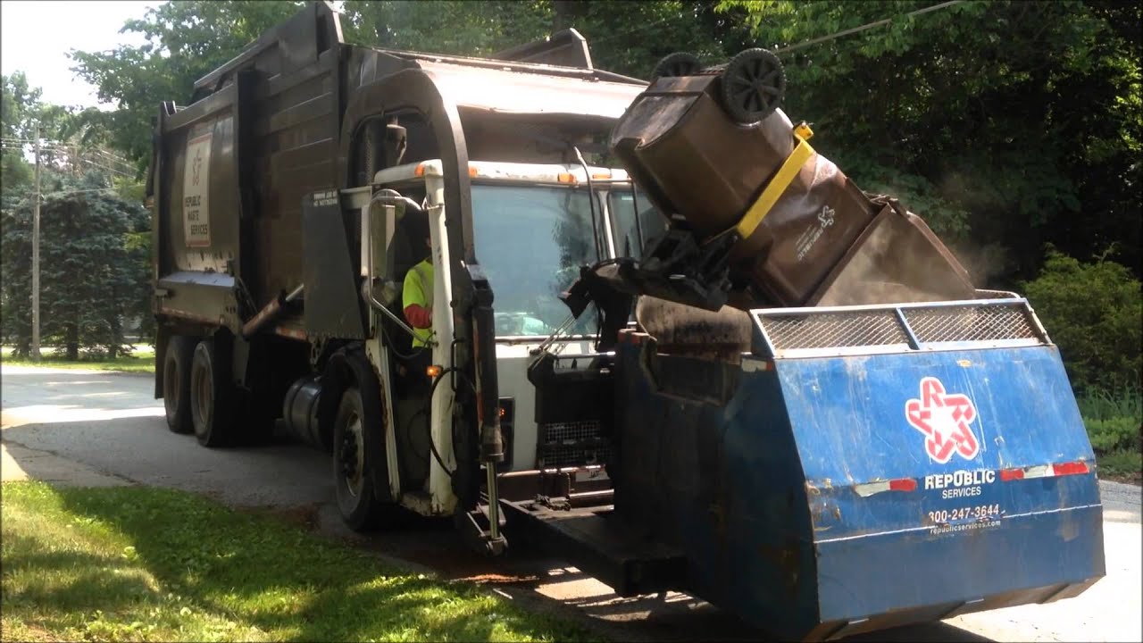 Fall Series 2015: Republic Services 2225