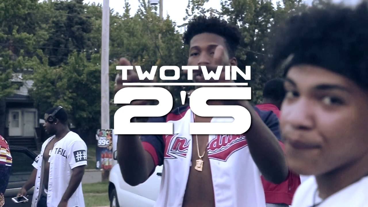 TWOTWIN | 2'S