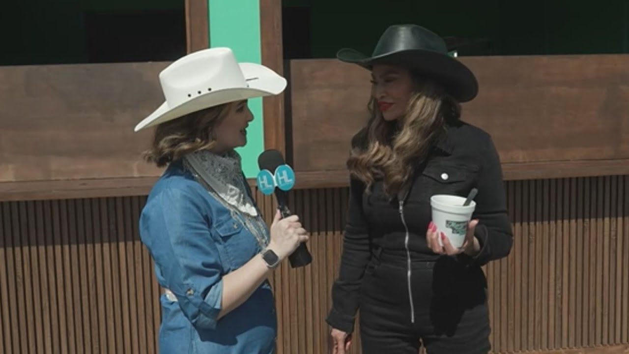 Tina Knowles serves her delicious gumbo at Houston Livestock Show and Rodeo