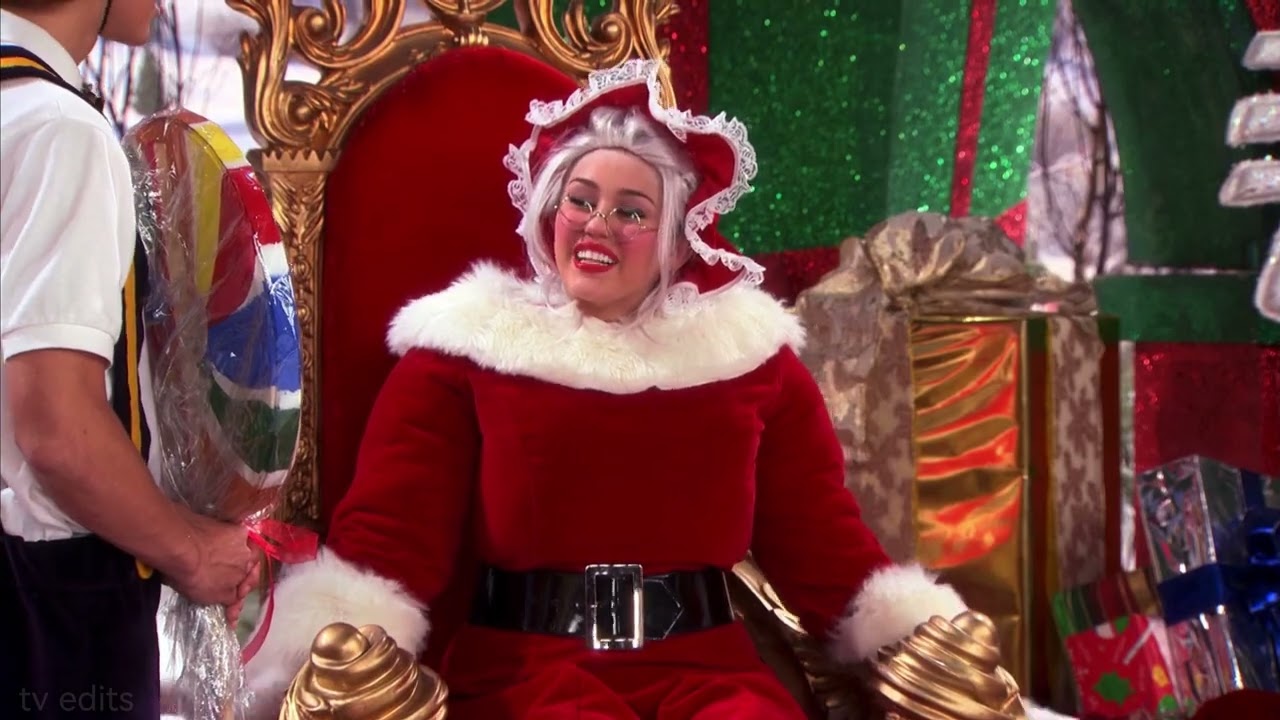 Hannah Montana - Hannah reaction to Jake Christmas
