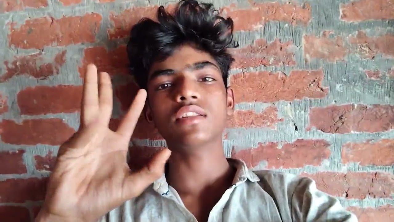 bhai Mujhe Juta Chala kar maar raha hai