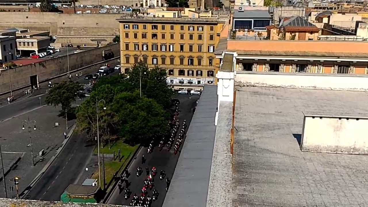 Parata carabinieri piazza risorgimento roma 05/06/17
